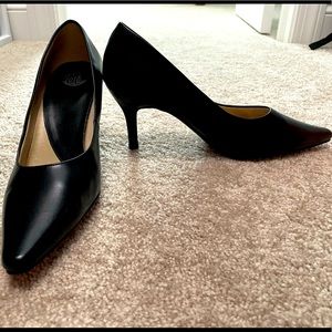 Donna Lawrence Black High Heels